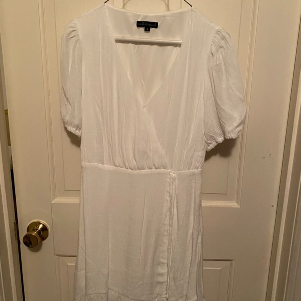 Wishlist Apparel White Dress, Size small.